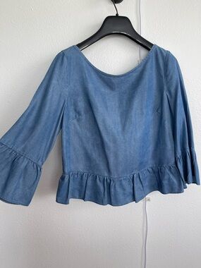 bebe Denim-Look Blue Ruffle-Hem Blouse